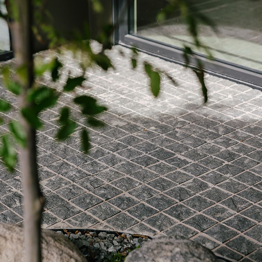 VidaSpace Cobblestone Entrance